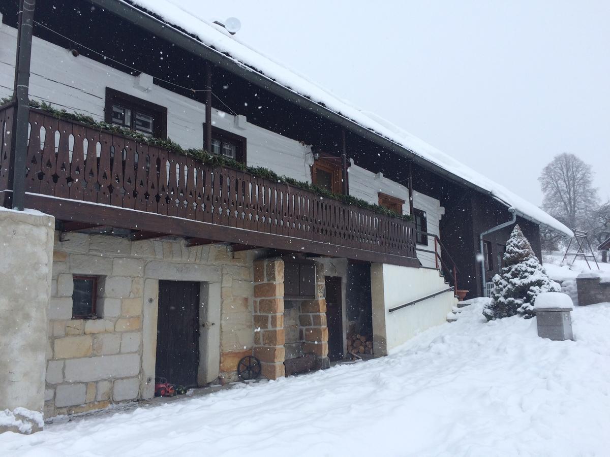 Villa Roubenka Doubravice Hrubá Skála Exterior foto